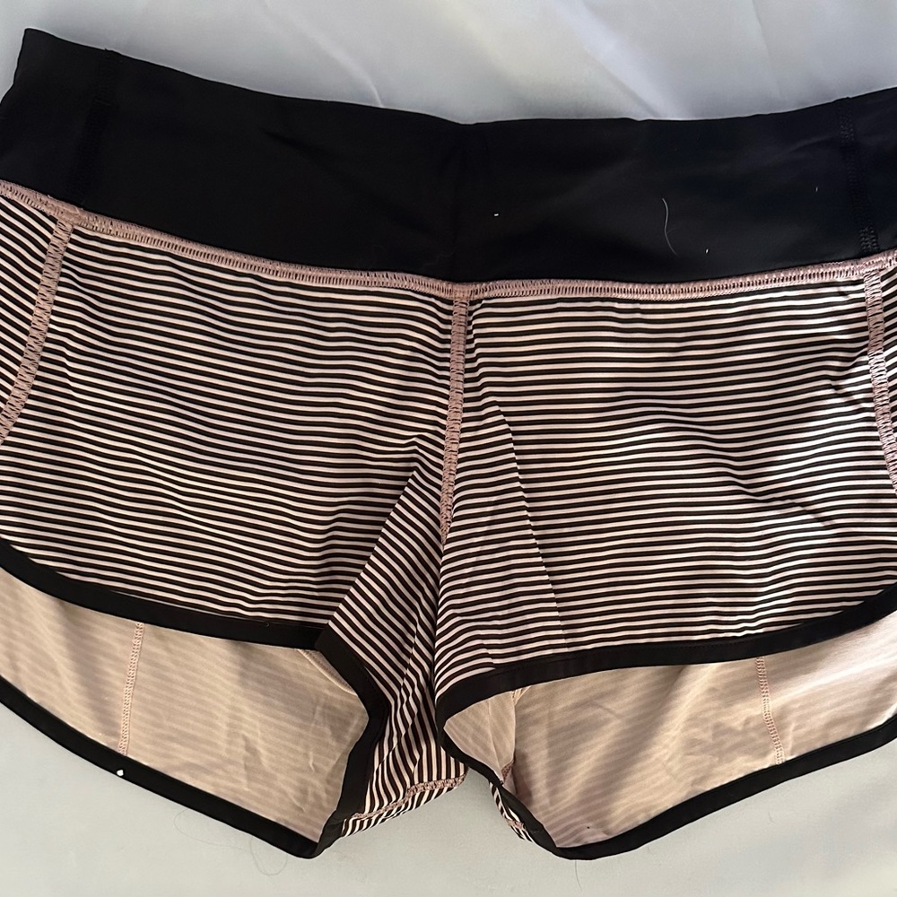 Lululemon speed up short size 6 2.5” inseam